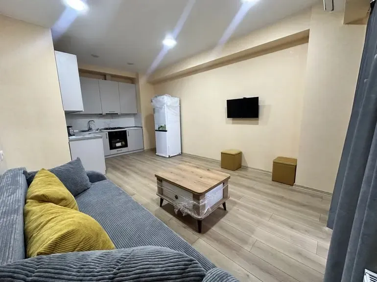 2-комнатная квартира в Надзаладеви, $650/месяц