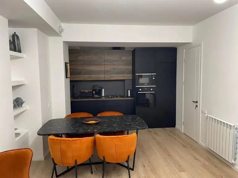 3-room apartment on Merab Kostava Prospect, $1300/month