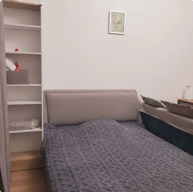 1-bedroom studio apartment on Politkovskaya, $700/month