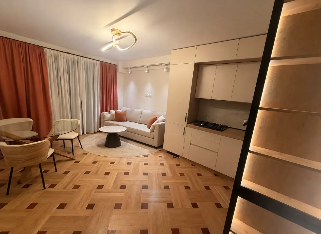 3 ოთახიანი ბინა Vake-ში, $1300/თვე