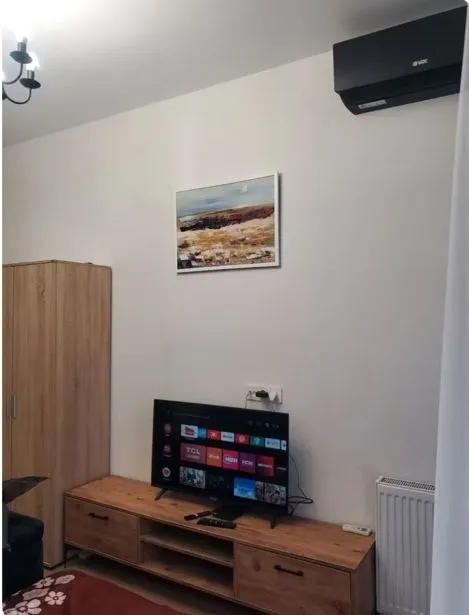 1-bedroom studio apartment on Politkovskaya, $700/month