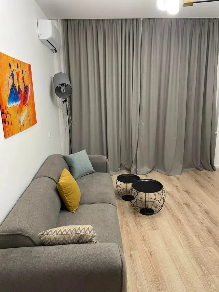 3-room apartment on Merab Kostava Prospect, $1300/month