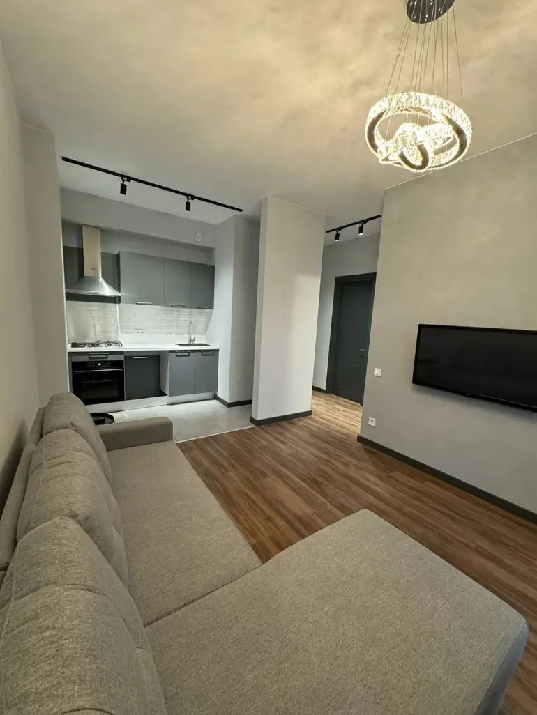 2-room apartment on Marshal Gelovani, $800/month