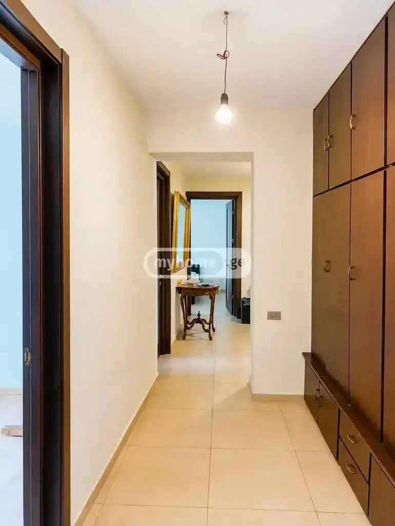 Spacious 3-bedroom apartment in Saburtalo with hippodrome view, $850/month