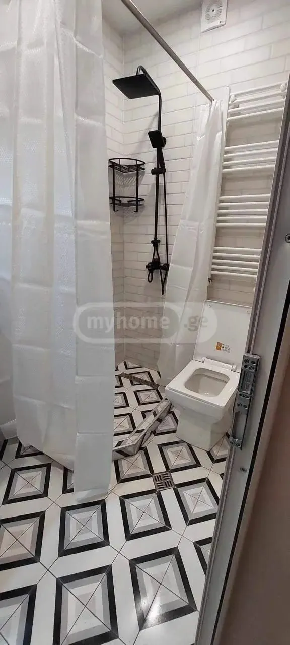 2-ოთახიანი ვაკეში, $1100/თვე