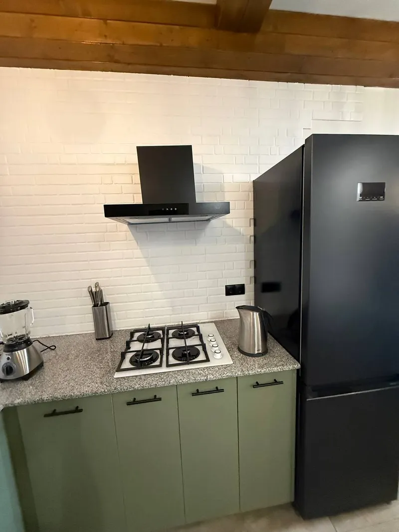 2-ოთახიანი ბინა Vake-ში, $900/თვეში