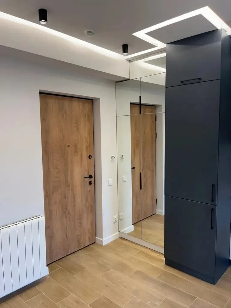 3-bedroom apartment in Lisi, $800/month