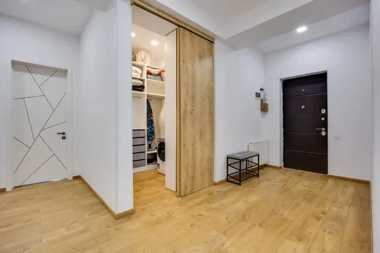 Spacious 4-room apartment in Greenhill, Saburtalo, $2500/month