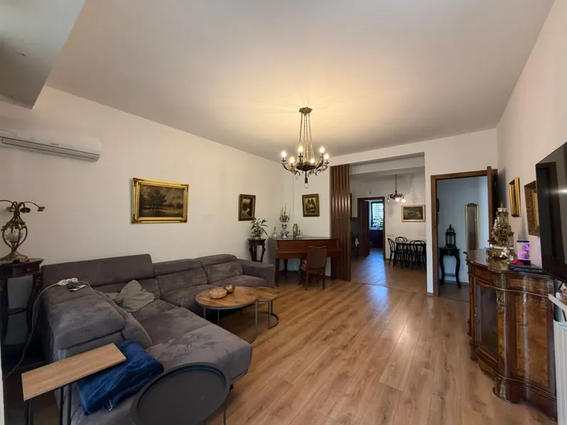 3-ოთახიანი ბინა Vake-ში, $2300/თვე