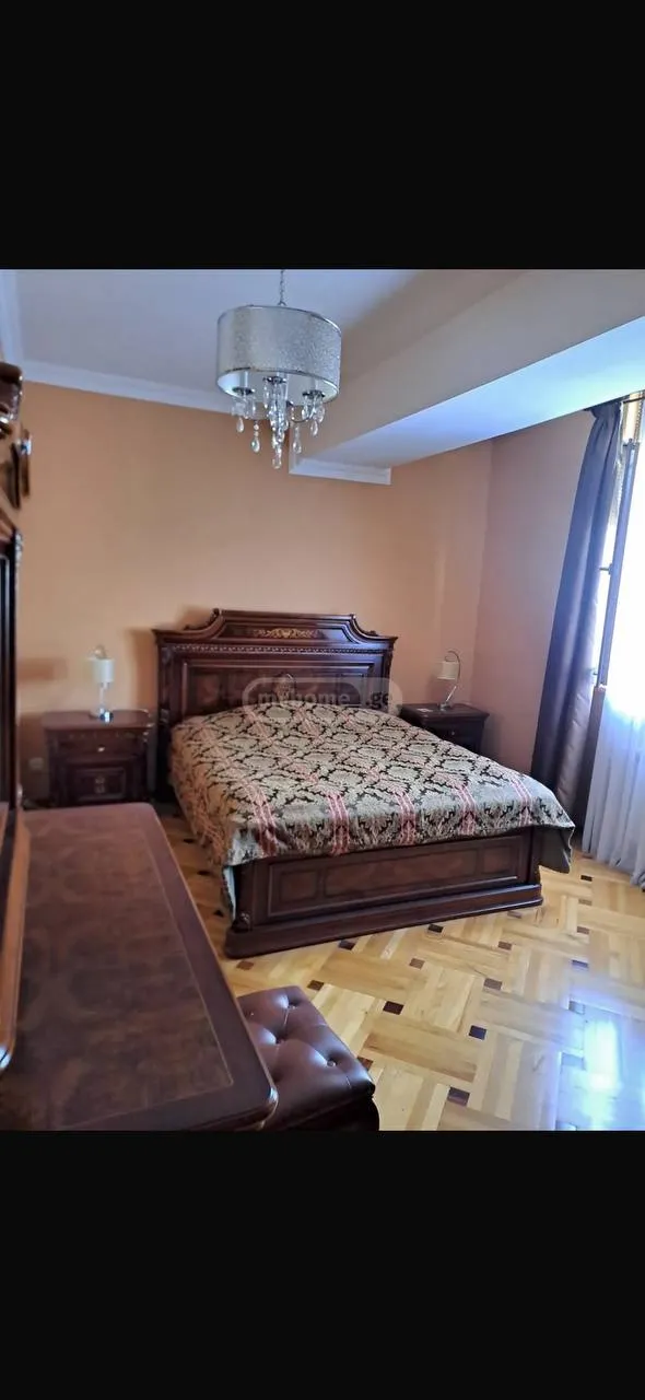 3 ოთახიანი ბინა ვაკეში, $1000/თვე