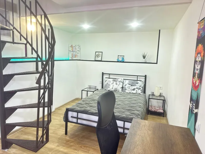 2-room apartment on Vazia-Pshavela, $600/month
