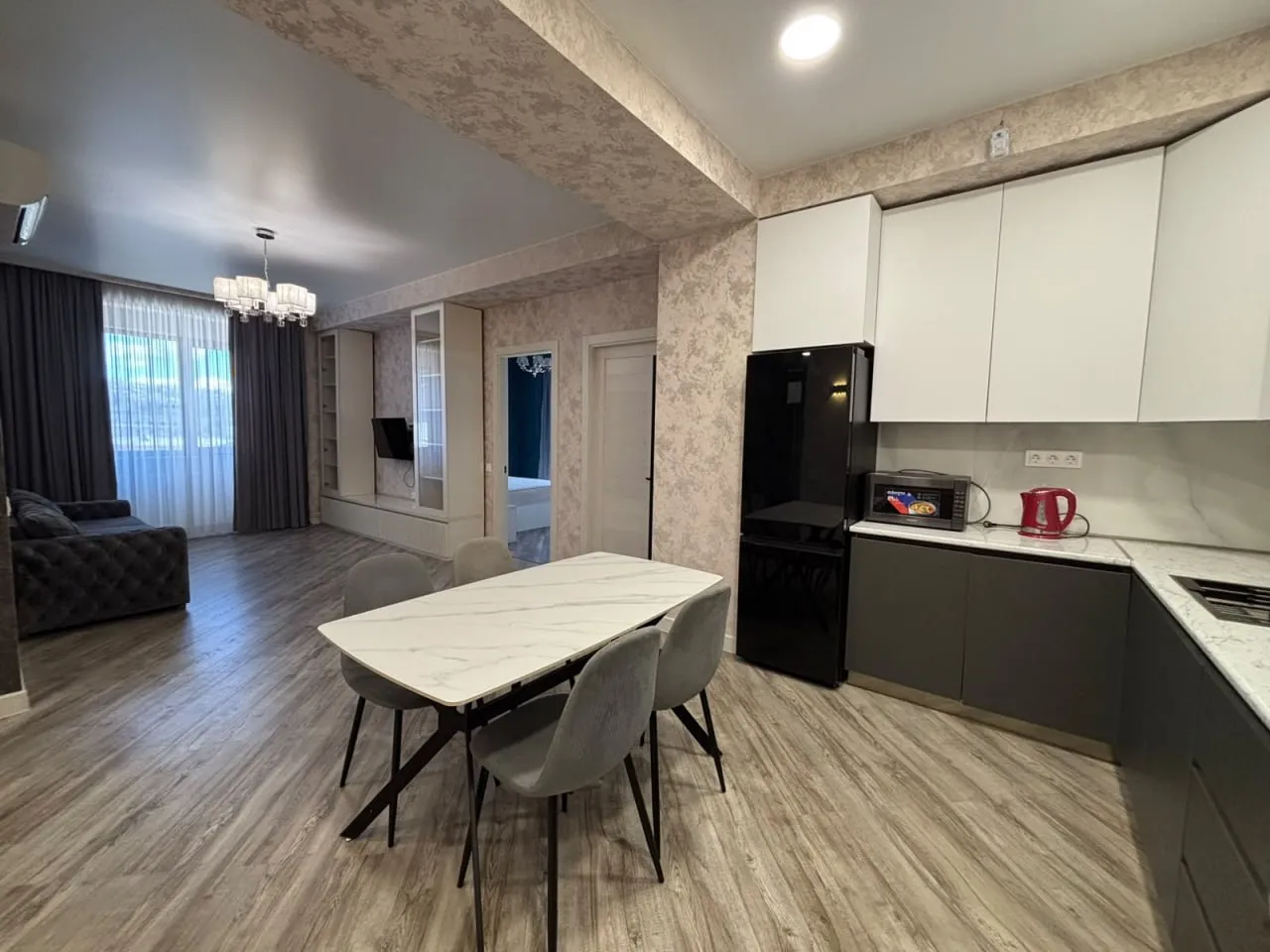 3-комнатная квартира в Дидубе, $1000/месяц