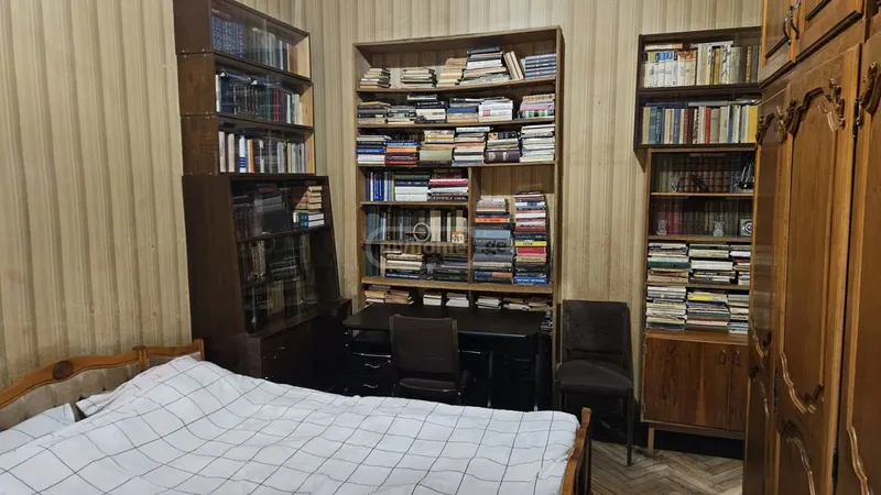 2-room apartment in Old Tbilisi, $800/month