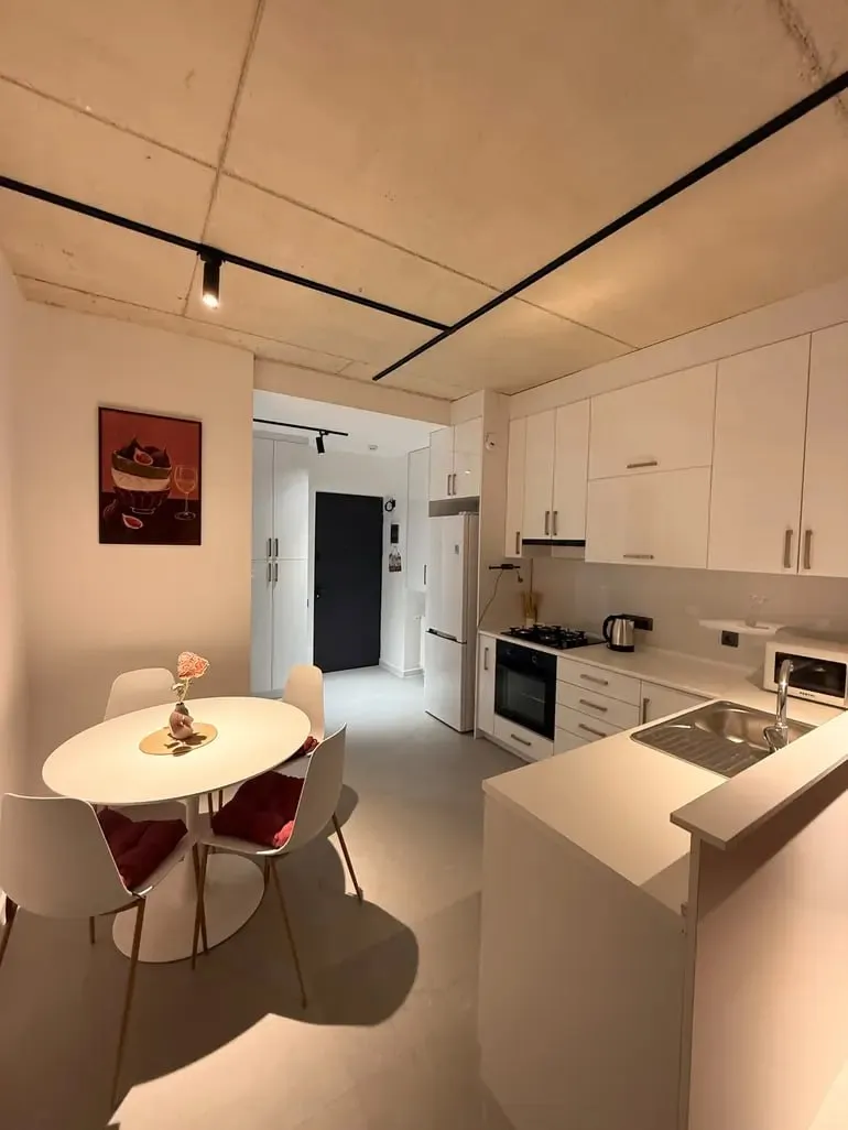 Modern 3-room apartment in Lisi, $1250/month