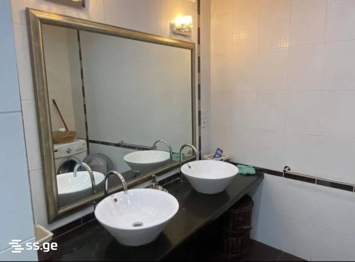 Spacious 3-room apartment in Vake, $1000/month