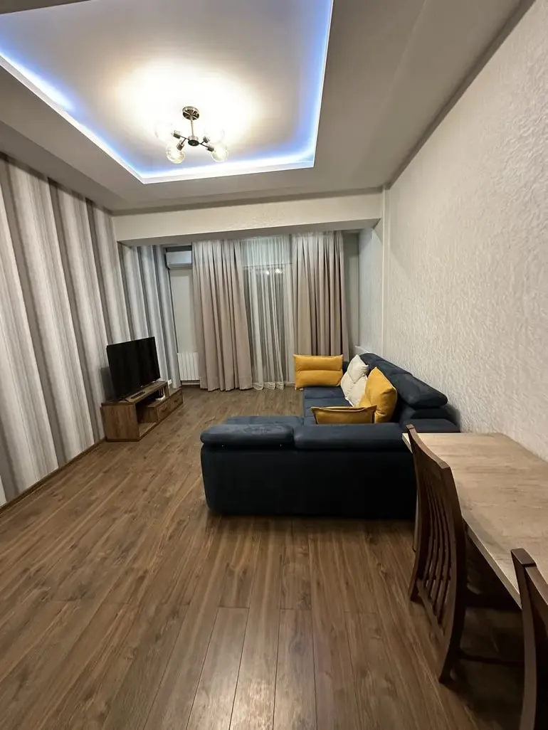 3-room apartment on Tsagareli Street, Saburtalo, $900/month