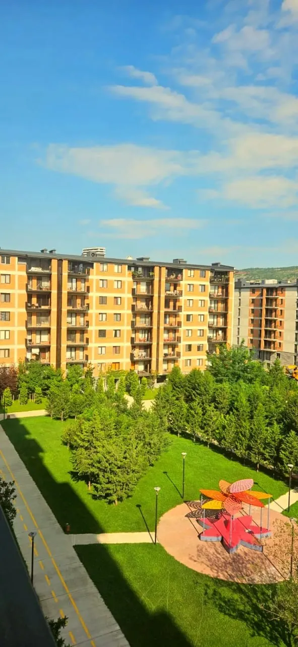 2-room apartment on Universitetskaya, $1100/month